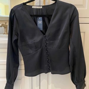 ABERCROMBIE SATIN TOP